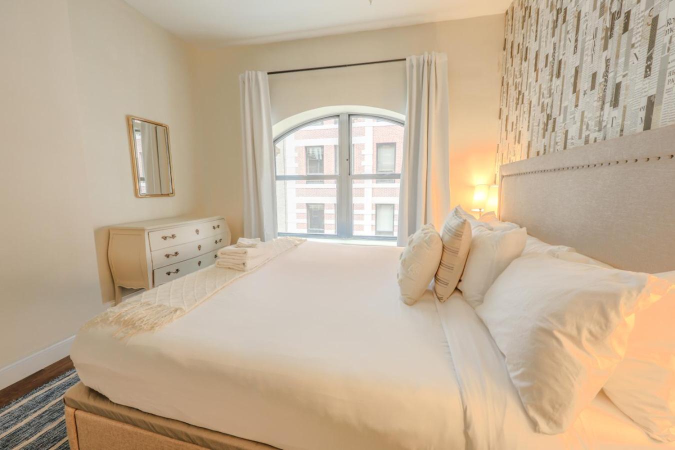 Gorgeous 2br In Financial District *